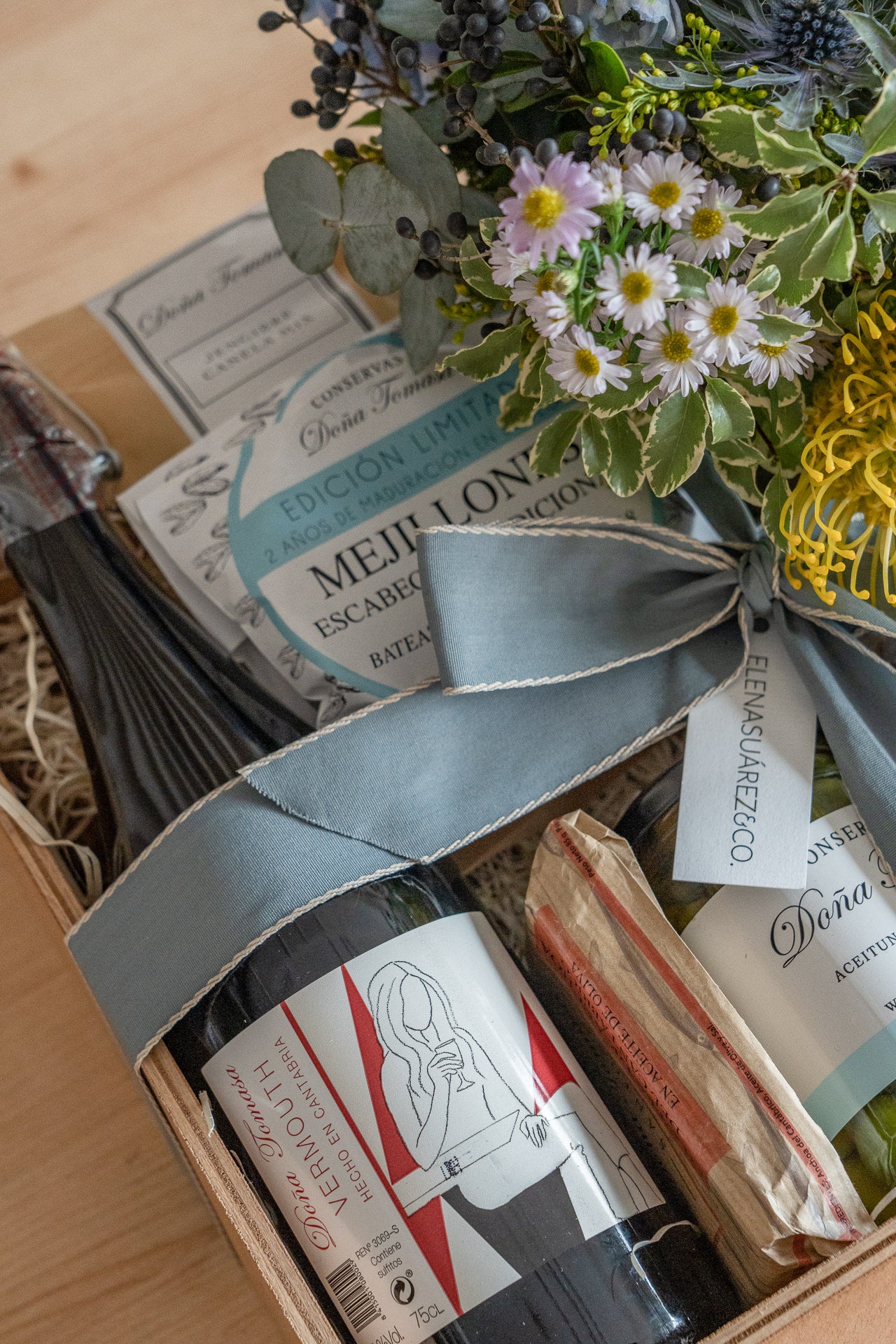 Caja Regalo Aperitivo Doña Tomasa 2