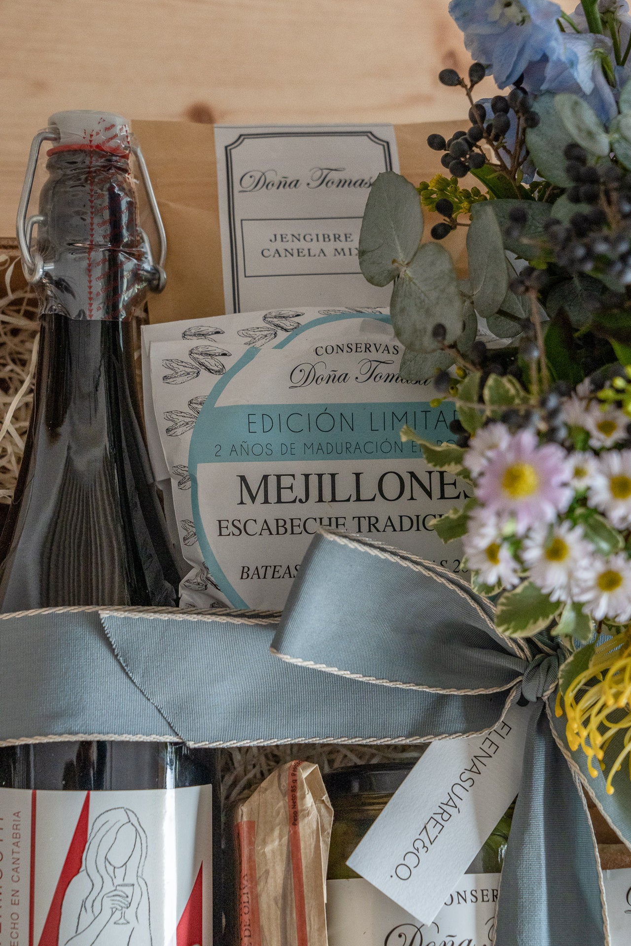 Caja Regalo Aperitivo Doña Tomasa 4