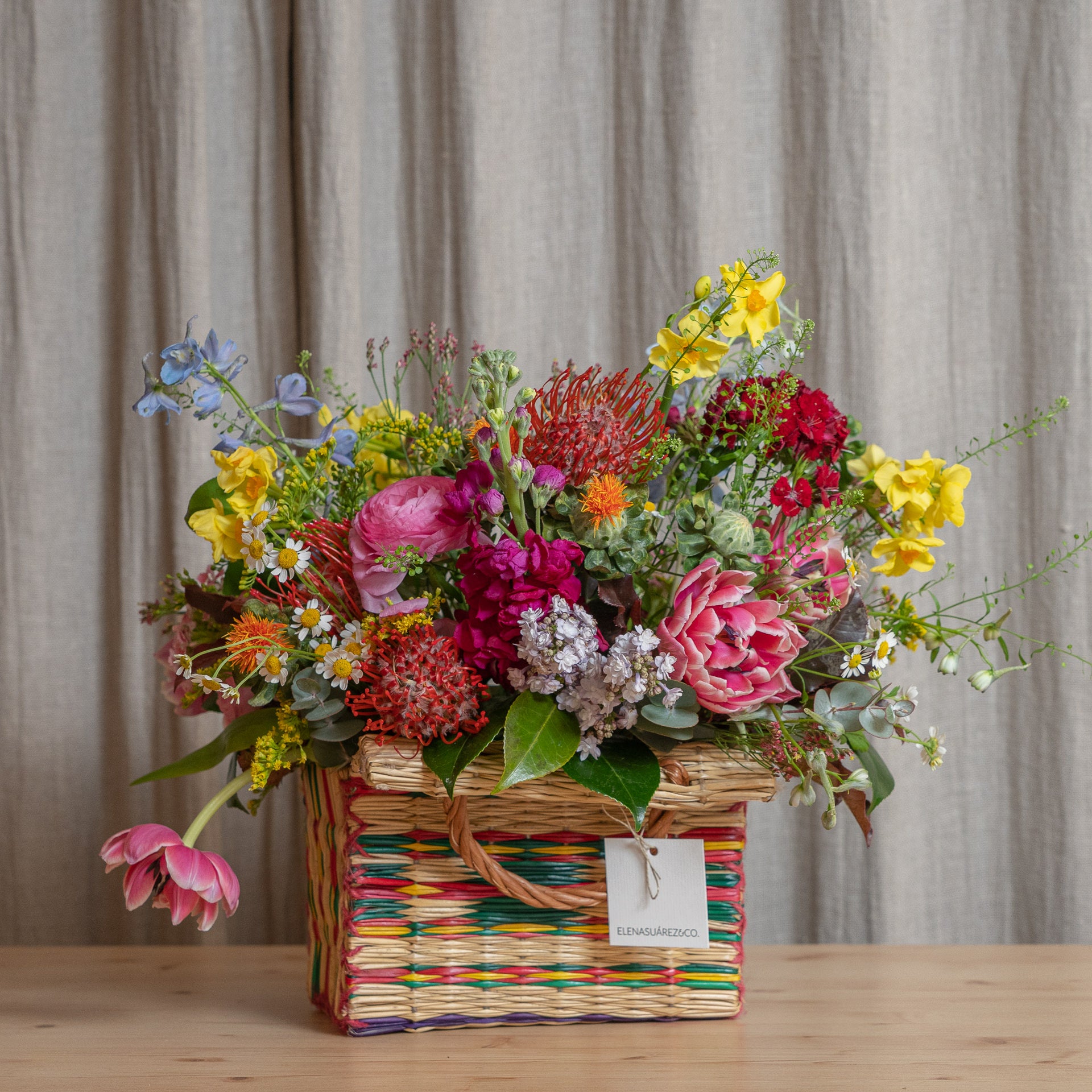 Bolsos Portugueses con Flores de Temporada