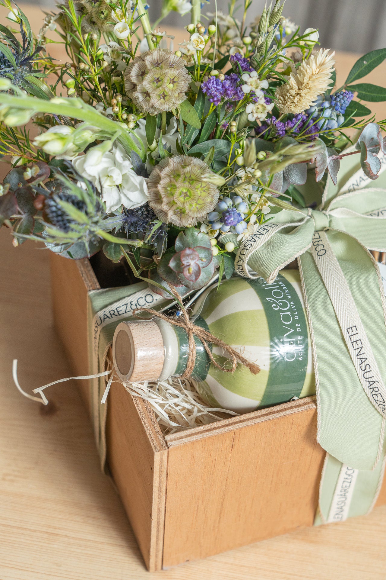 Caja Regalo con aceite y picos 6