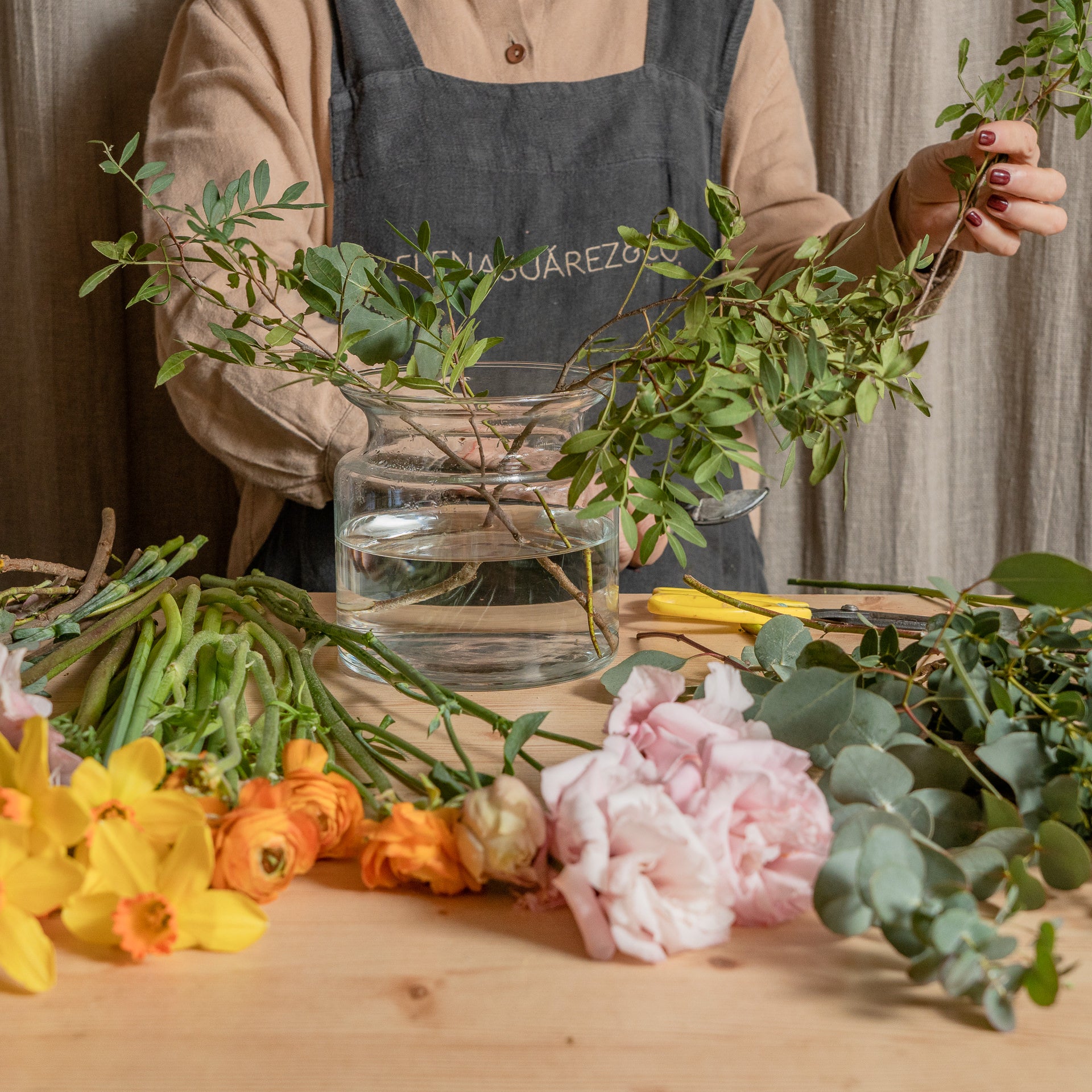 Taller Jarrón con Flores Primavera 9 de Mayo