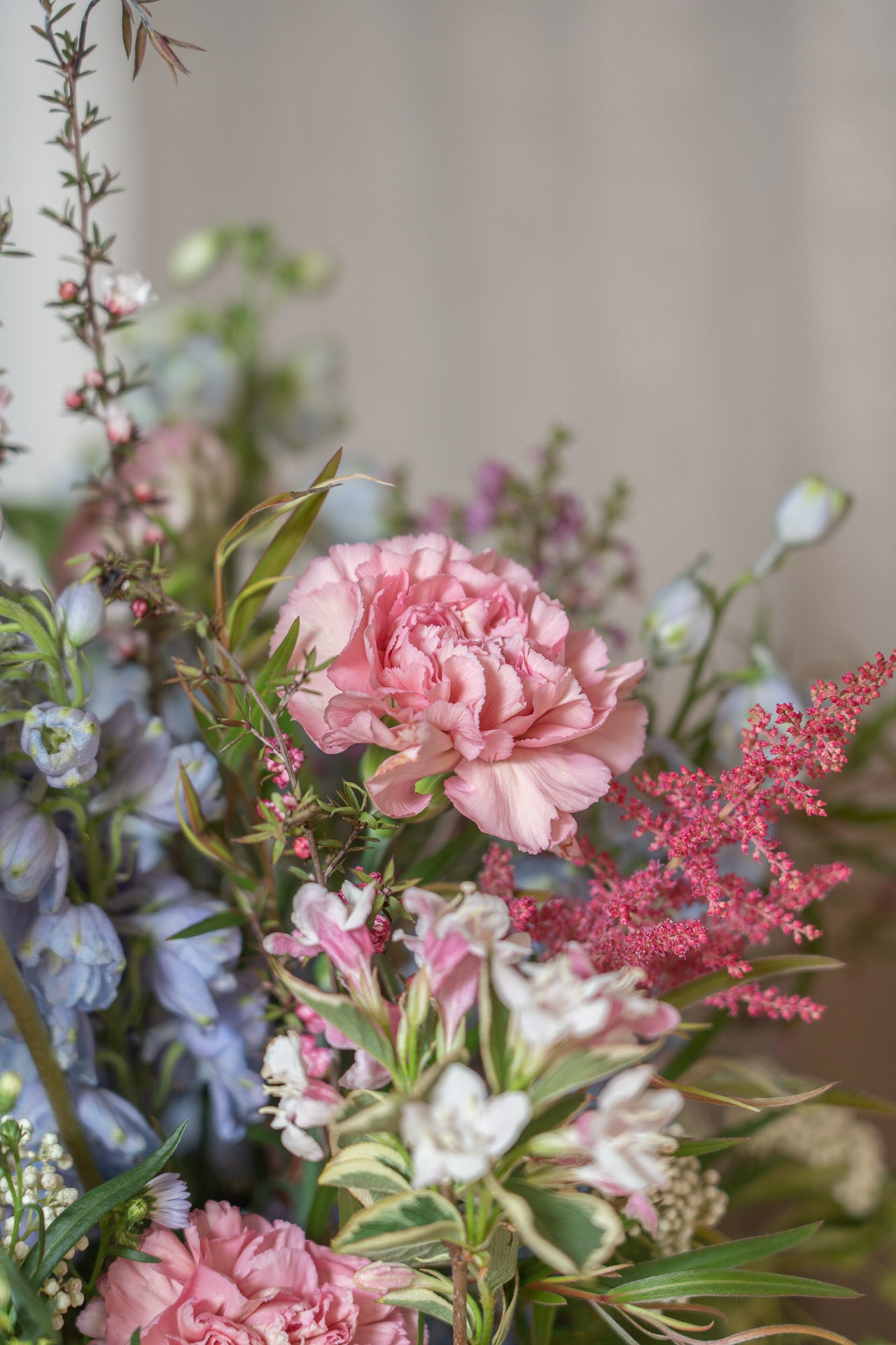 Caja de Madera con Flores Frescas 5