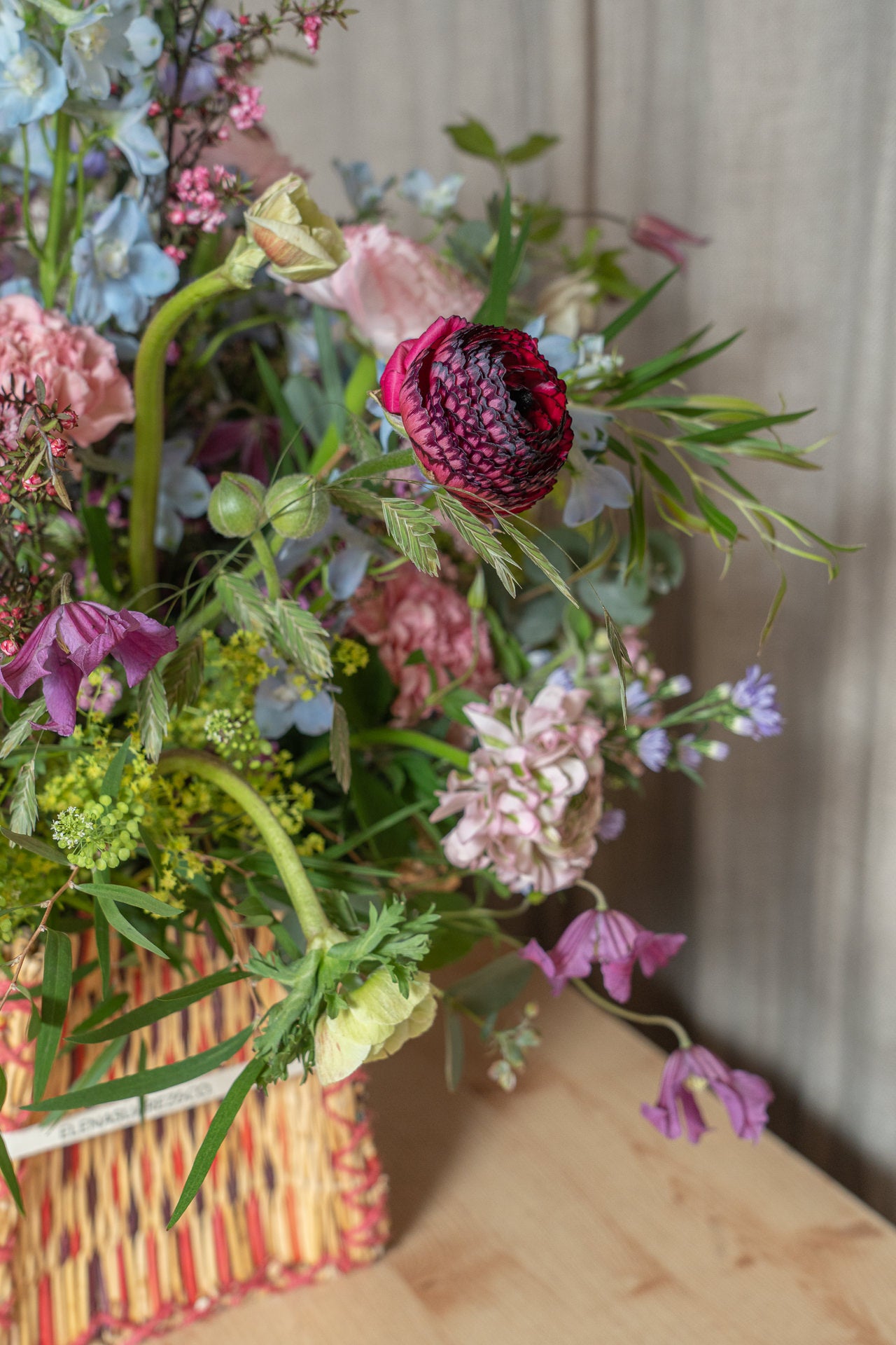 Bolsos Portugueses con Flores de Temporada 5