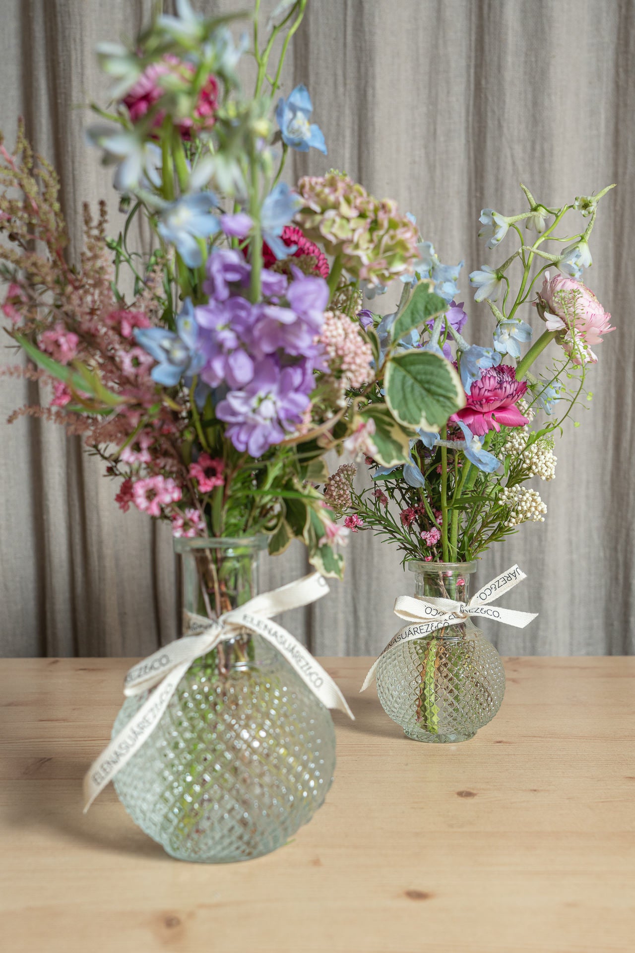 Juego de 2 Violeteros de Cristal con flores 3