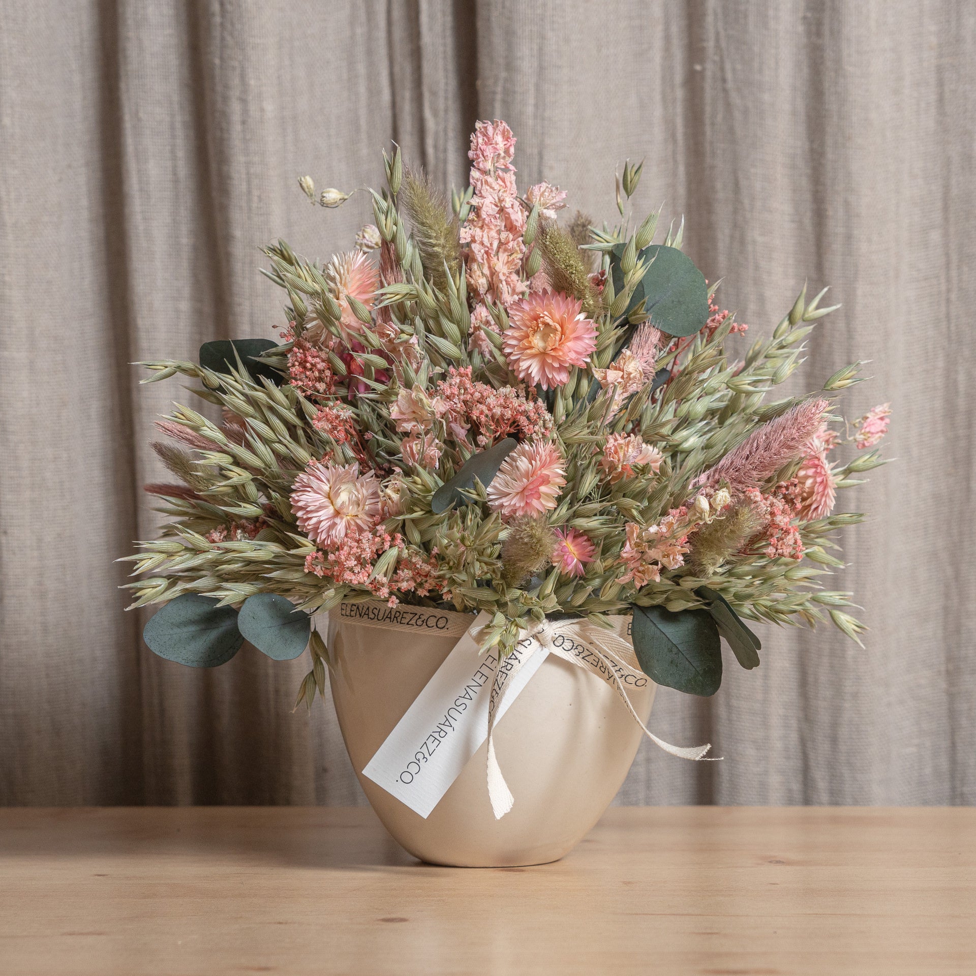 Cuenco Cerámico con Flores Preservadas