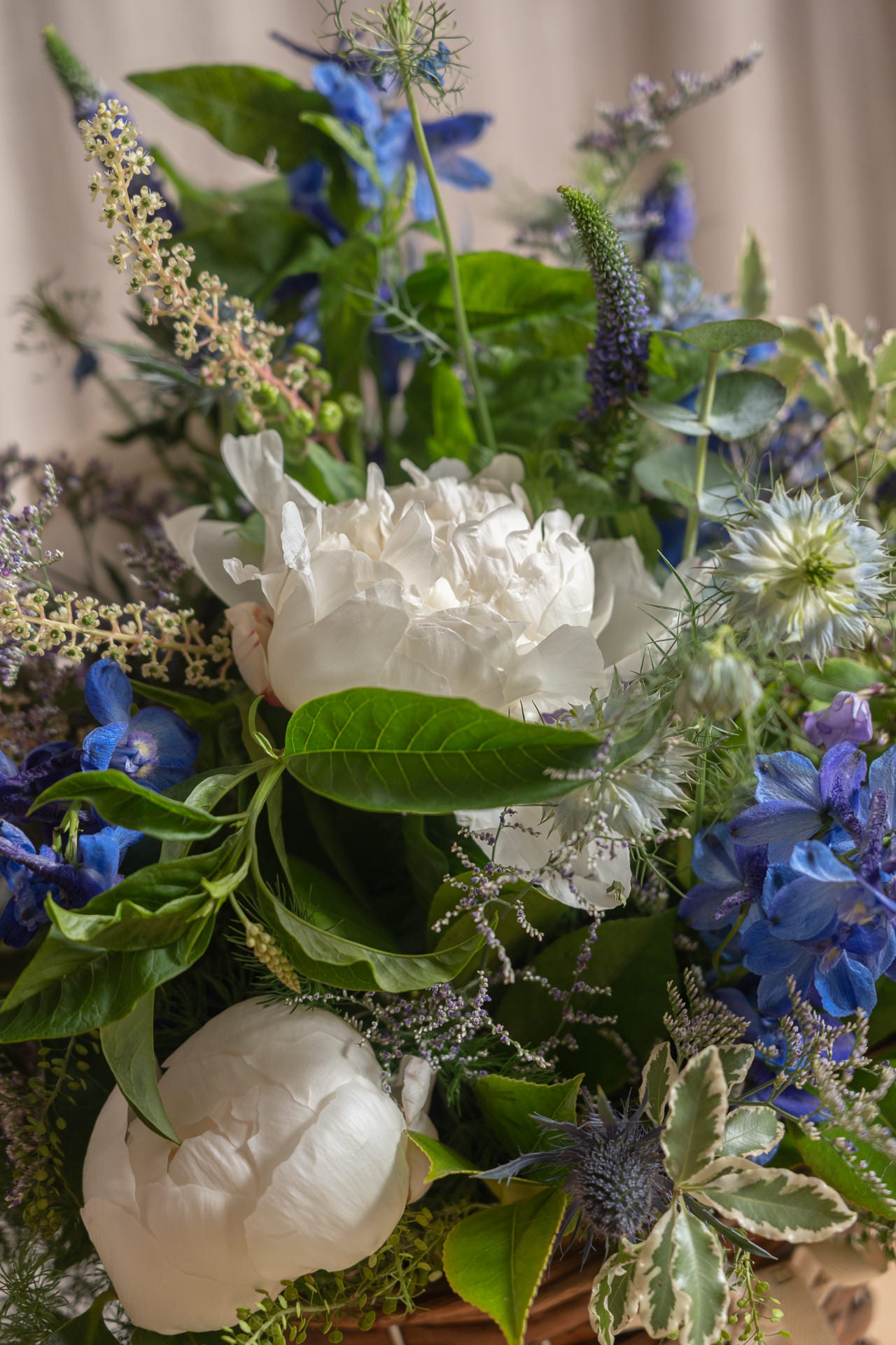 Cesto de Mimbre Flores Frescas 2