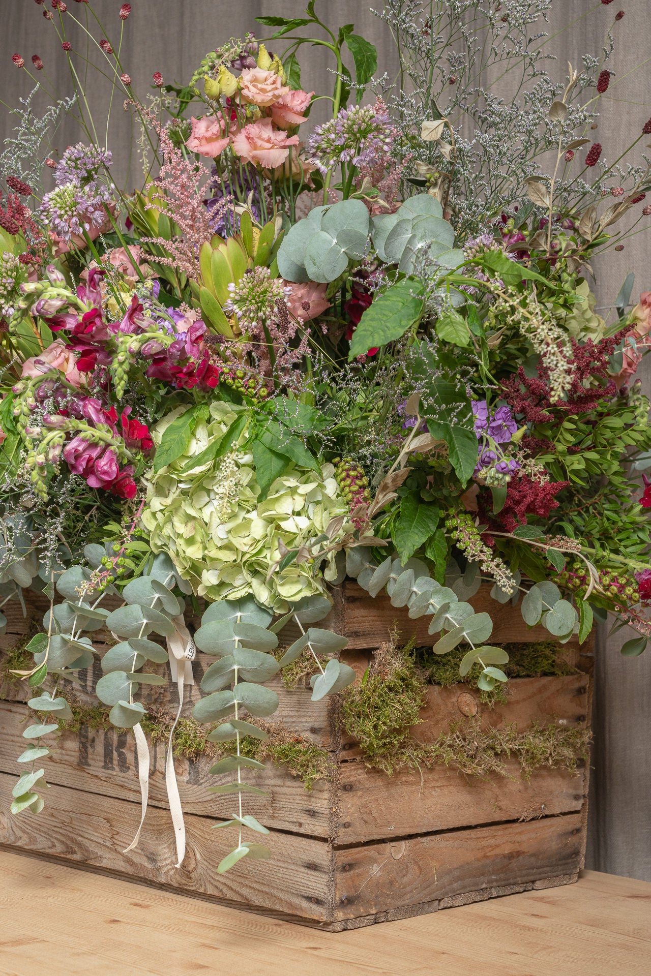 Caja de Fruta Antigua Grande 7