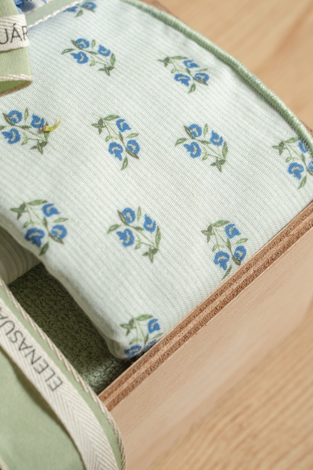 Caja Premium Birinit Petit 6