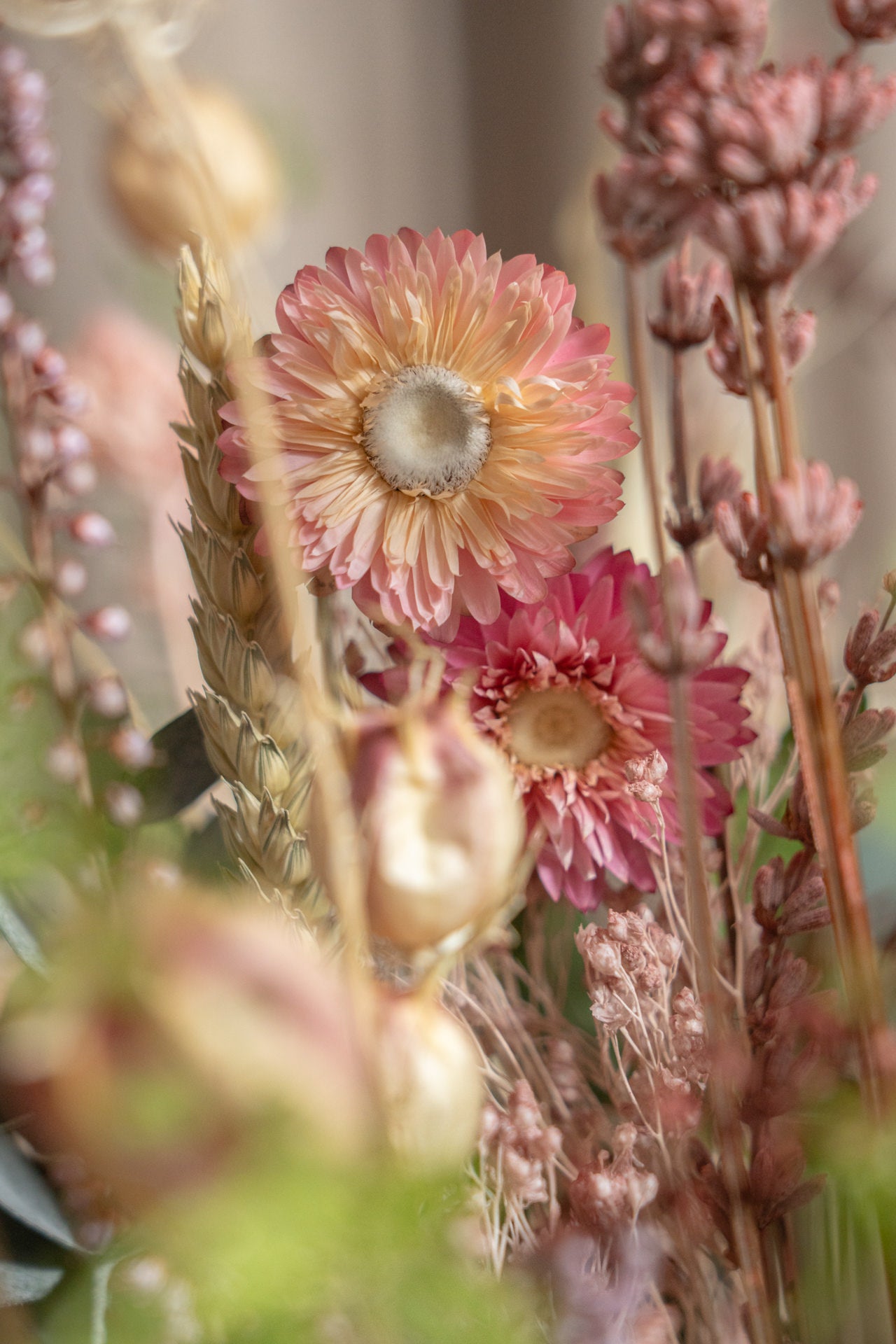 Jarrón Ánfora con Flores Preservadas 2