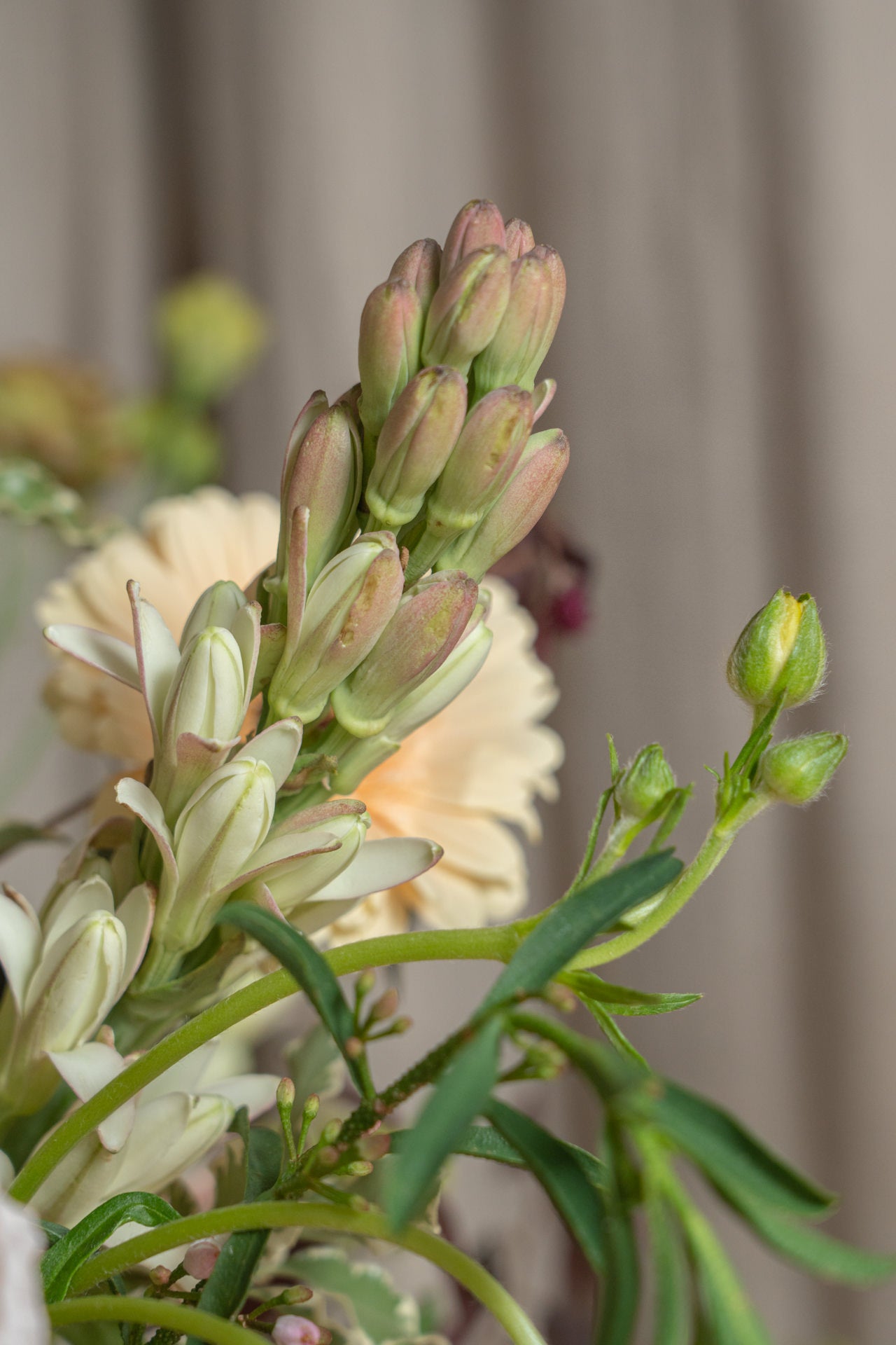 Frutero con flores Especial Día de la Madre 7